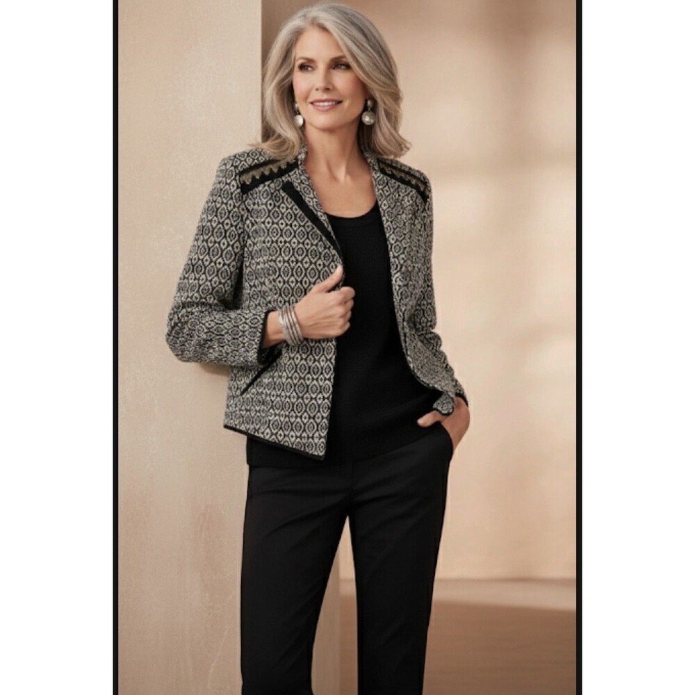 Chico's Black & White Geometric Jacket Blazer w/ Chains Womens Size 1 Medium